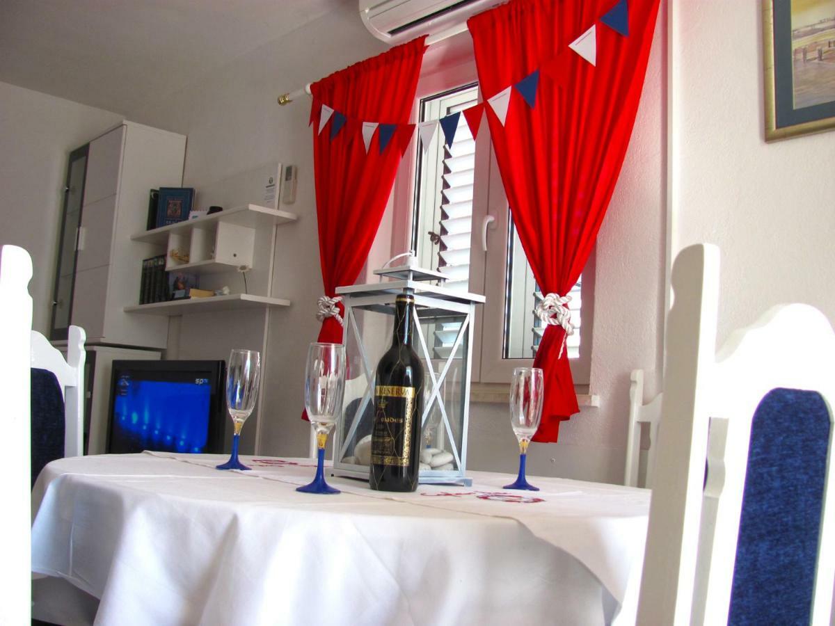 Apartments Residence Sunce Supetar - Cozy Base To Stay And Explore Island Brac Free Parking エクステリア 写真